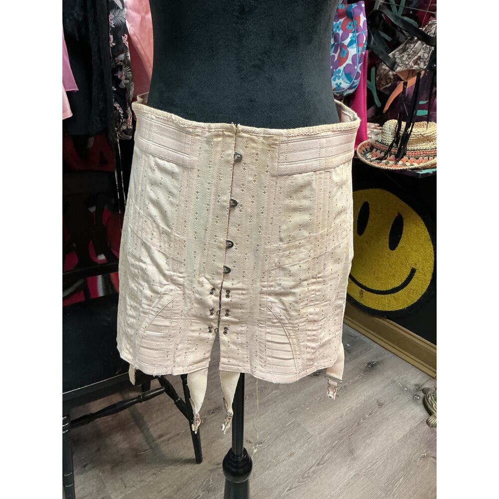 VINTAGE PEACH GIRDLE 34 SUPER OLD